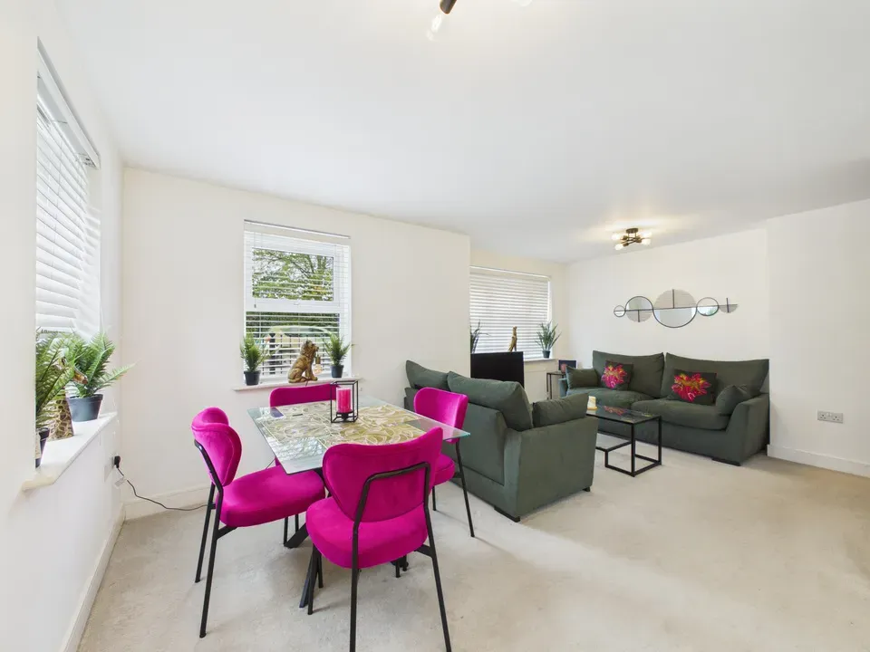 Parsonage Road, Horsham, photo 10