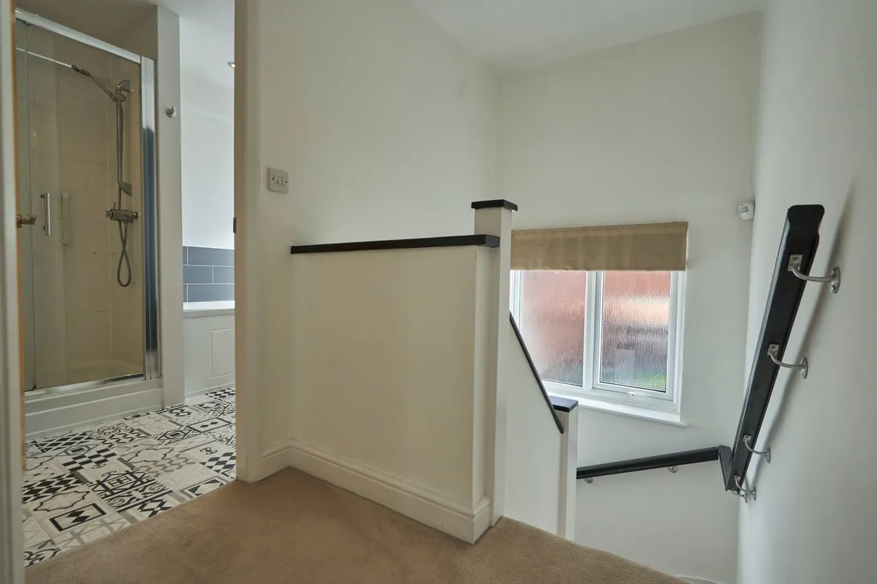 Ruskin Crescent, Abram, WN2, photo 19