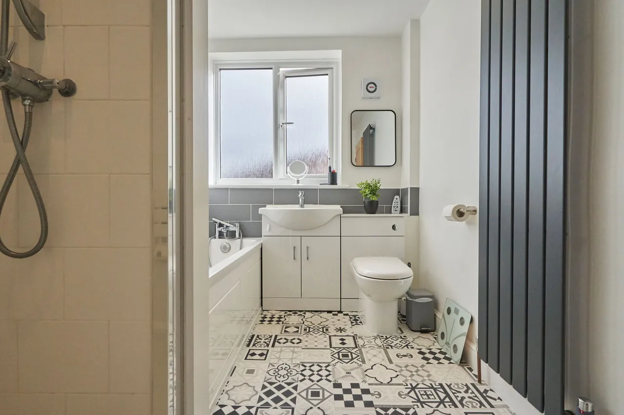 Ruskin Crescent, Abram, WN2, photo 24