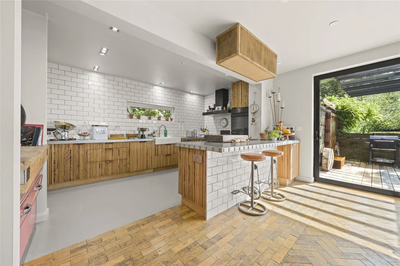 Tilekiln Lane, Hastings, East Sussex, TN35, photo 4