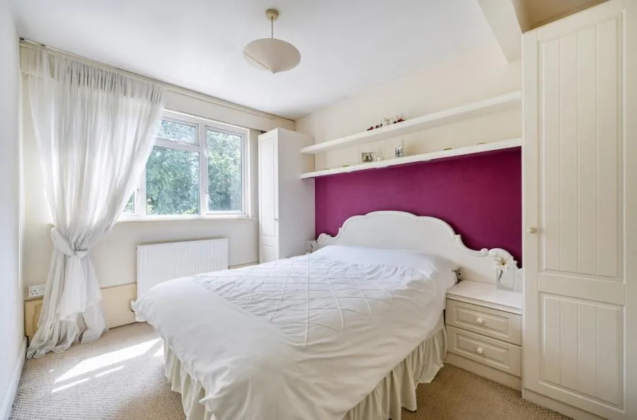 Briarwood Road, Woking, GU21, photo 11