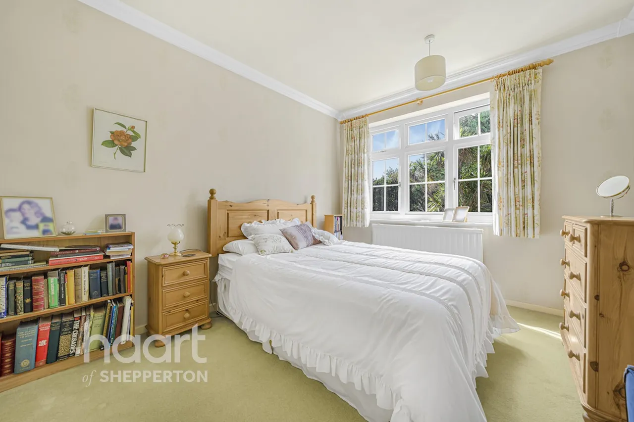 Mulberry Trees, Shepperton, TW17, photo 7