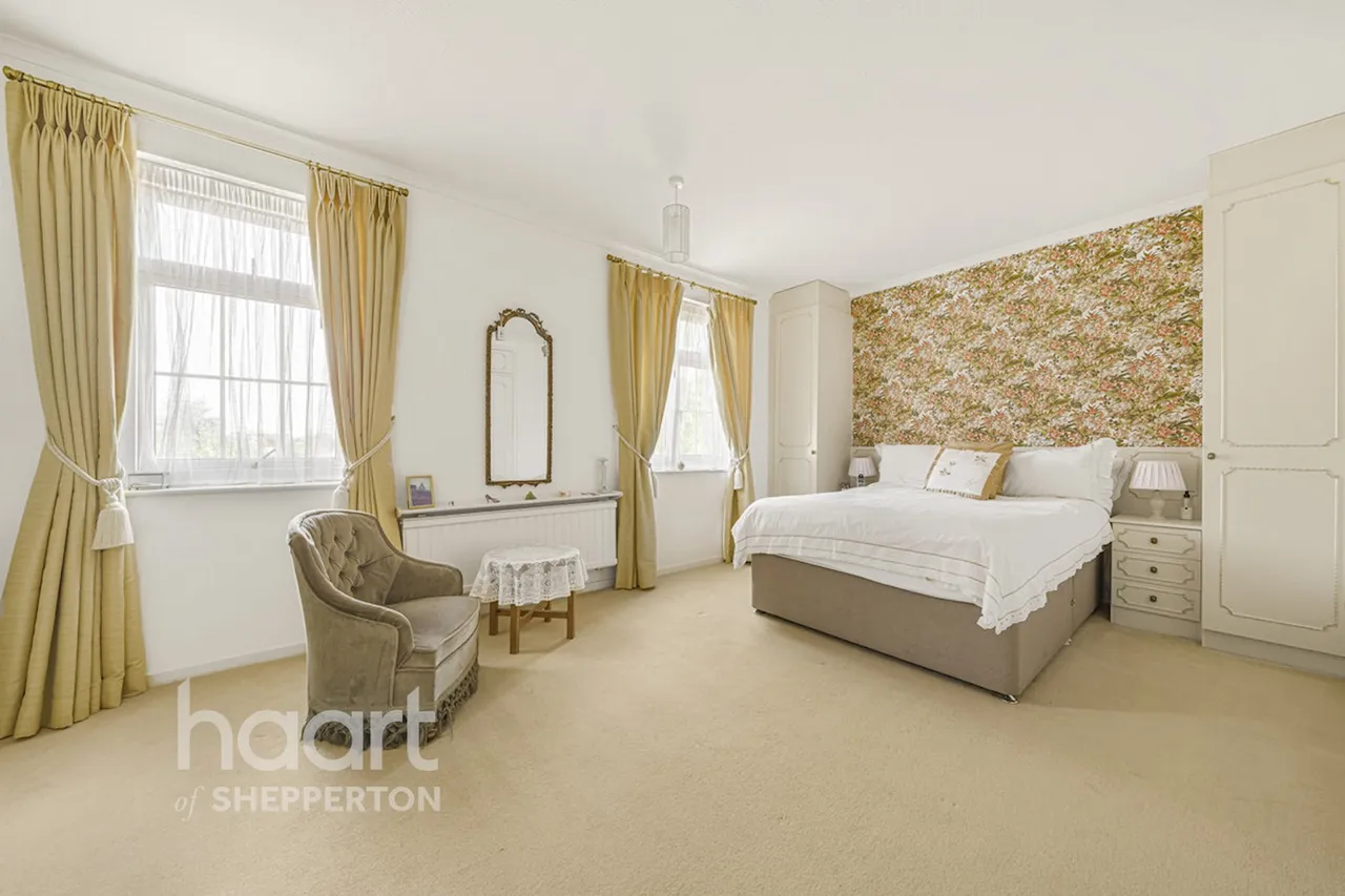 Mulberry Trees, Shepperton, TW17, photo 6