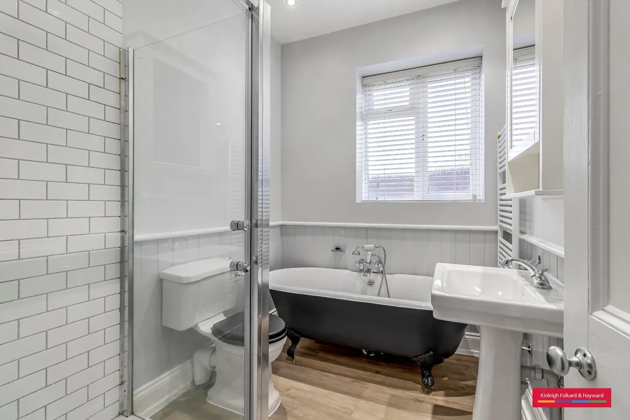 Nether Street, Finchley, London, N12, photo 11