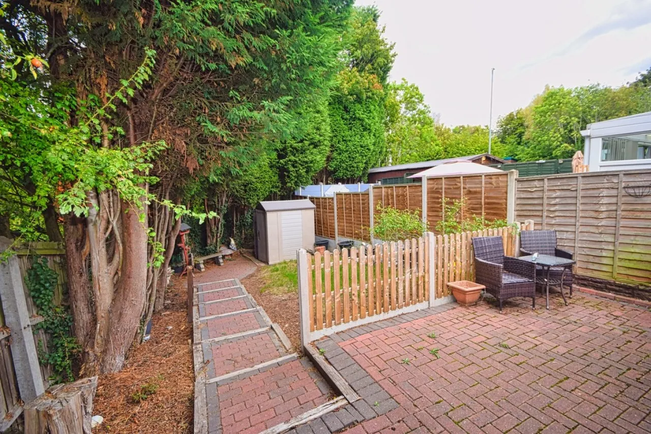Torside, Wilnecote, B77, photo 16