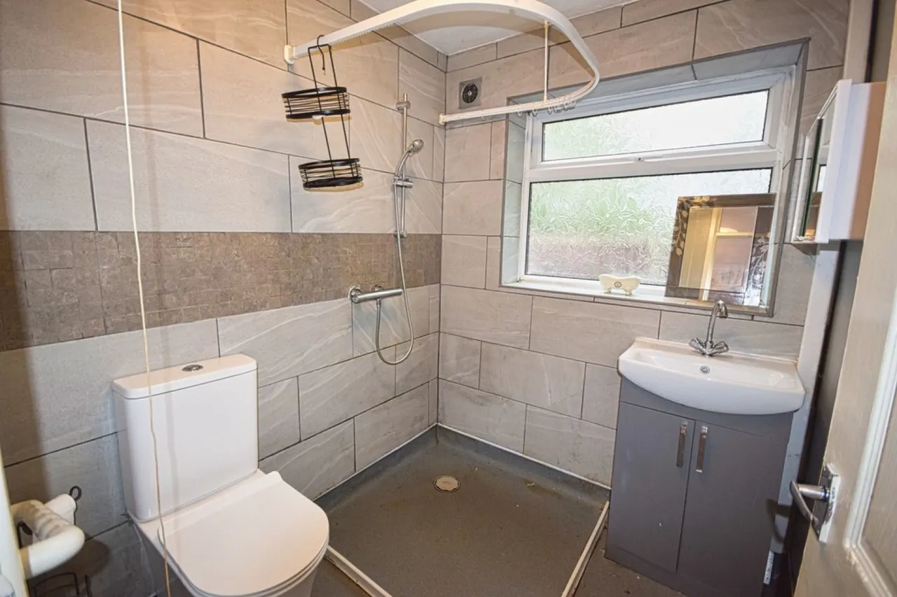 Torside, Wilnecote, B77, photo 6