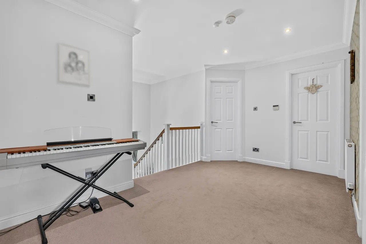 10 Pollock Morris Drive, Crosshouse, KA2 0EJ, photo 12