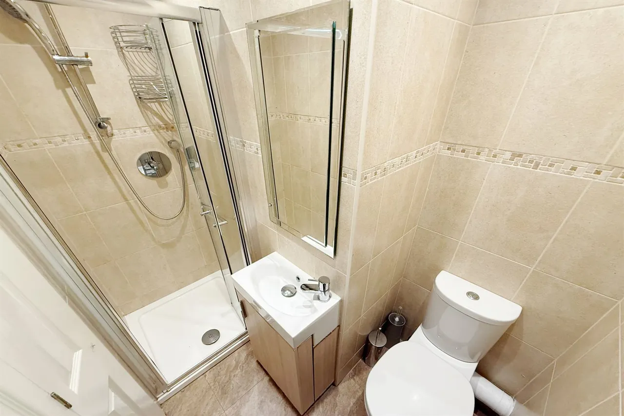 Ashley Drive, Stockport, photo 9