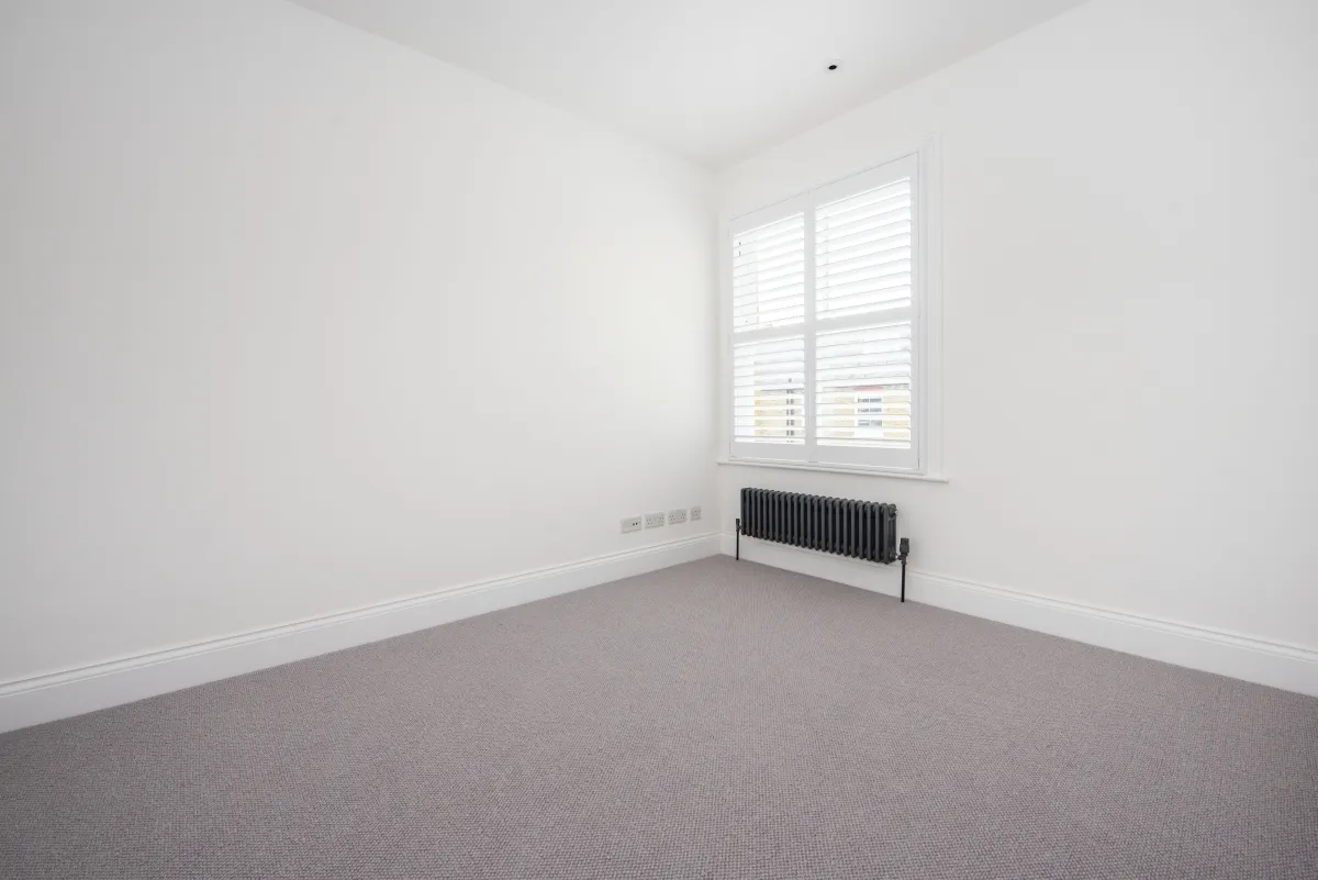 St. Ann's Park Road, London, SW18, photo 14