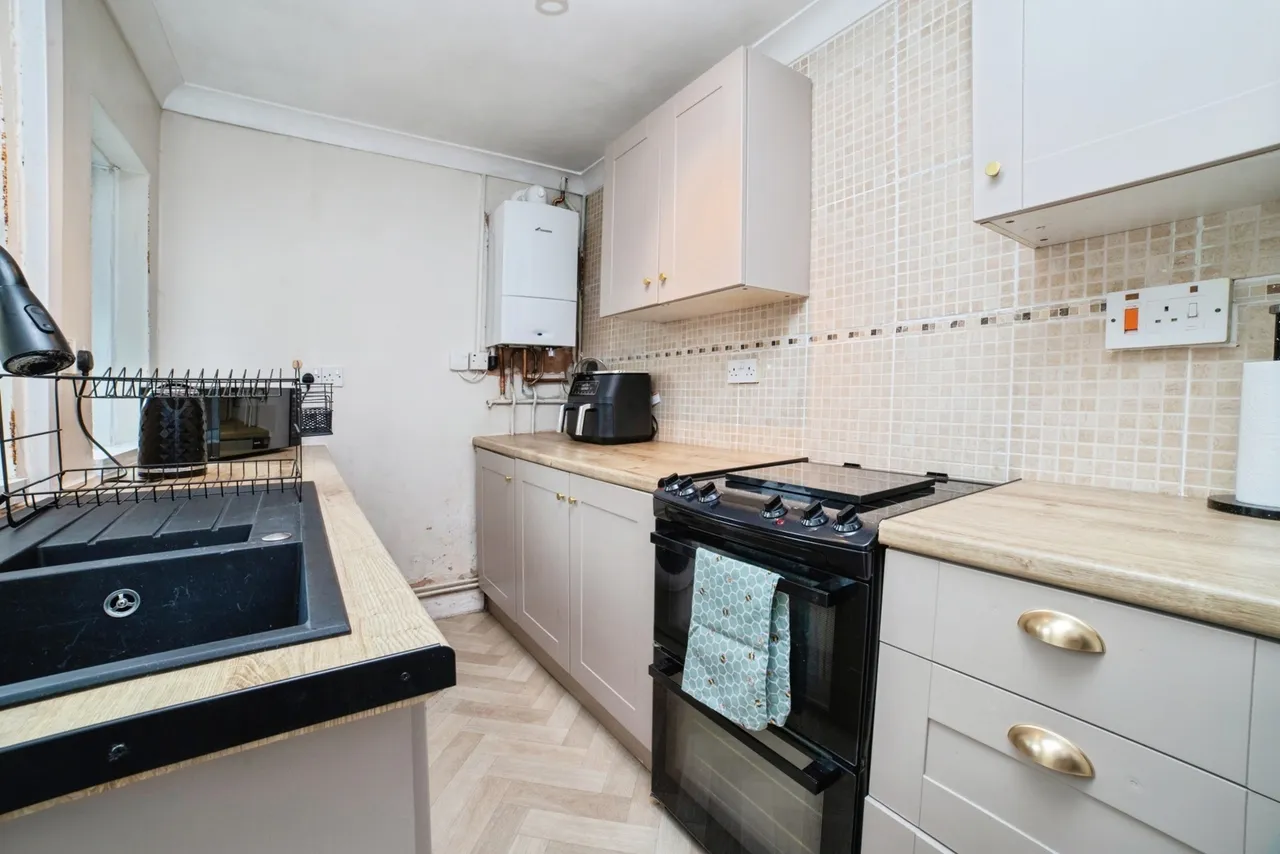 Alfreton Road, SUTTON-IN-ASHFIELD, Nottinghamshire, NG17, photo 10