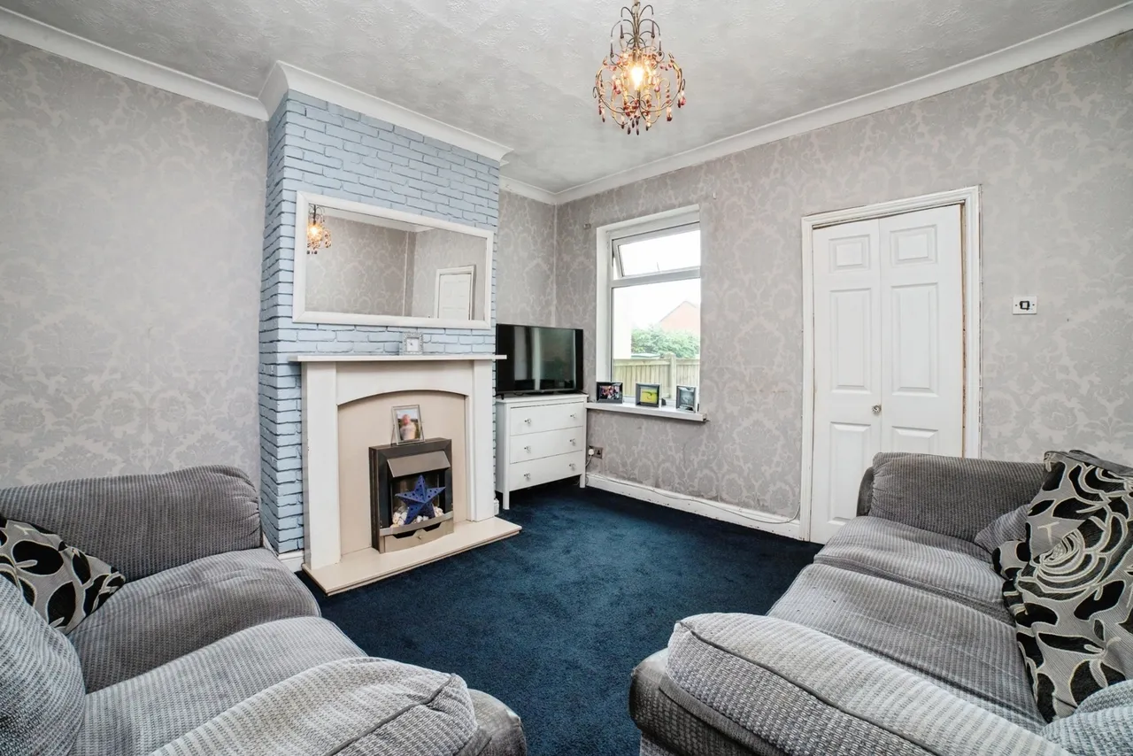 Alfreton Road, SUTTON-IN-ASHFIELD, Nottinghamshire, NG17, photo 7