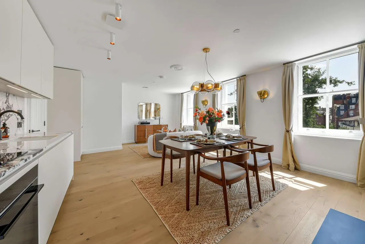 No. 18 Porchester Gardens, Bayswater, London, W2 4DF, photo 9