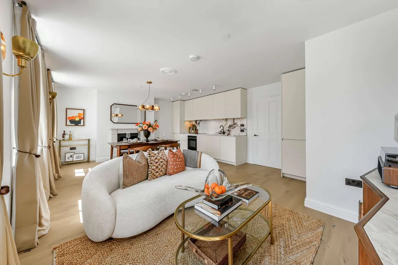 No. 18 Porchester Gardens, Bayswater, London, W2 4DF, photo 4