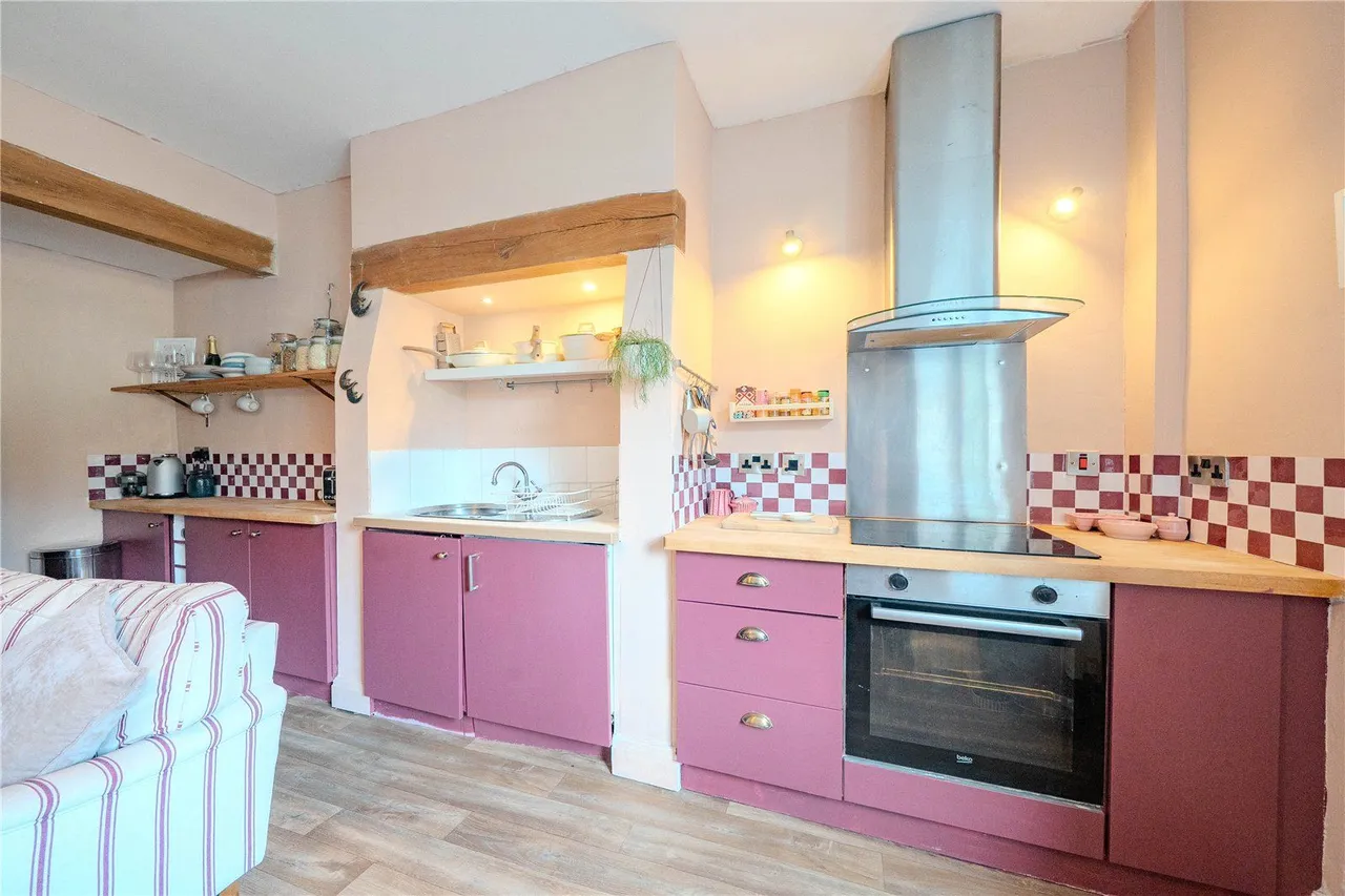 Low Bank Street, Farsley, LS28, photo 9