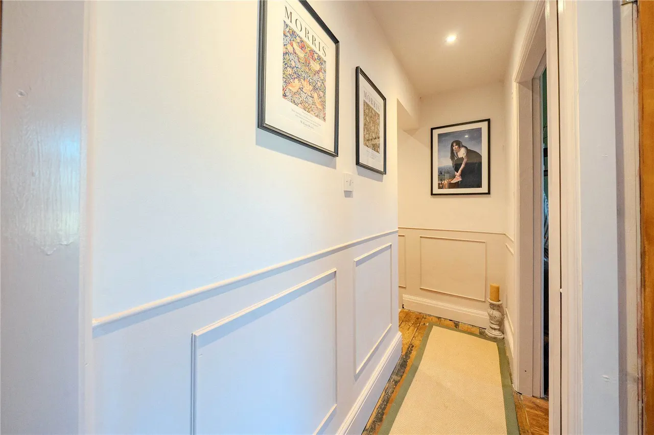 Low Bank Street, Farsley, LS28, photo 6