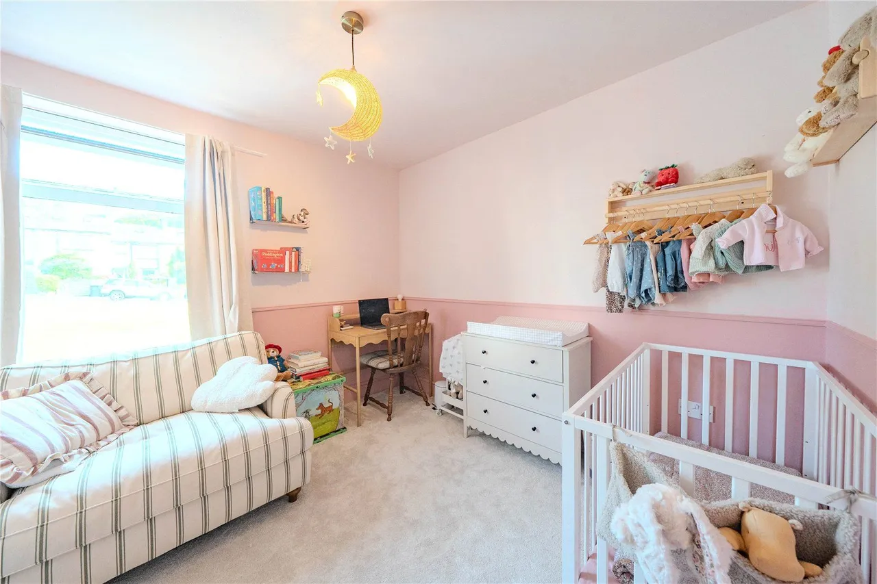 Low Bank Street, Farsley, LS28, photo 5