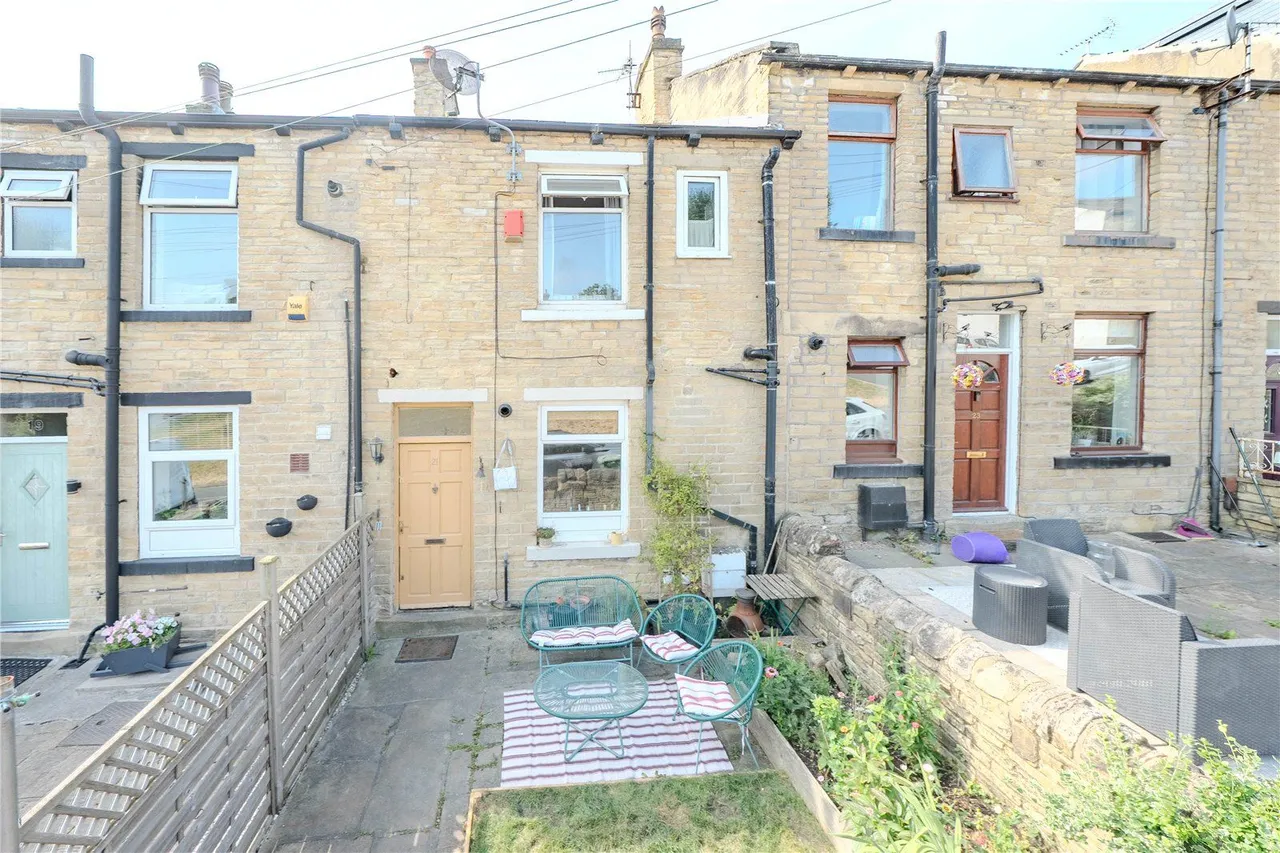 1 bed house for sale, Low Bank Street, Farsley, LS28