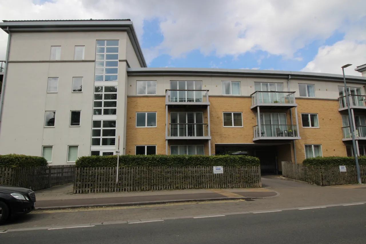 1 bed flat to rent, Papermakers Lodge, High Wycombe, HP11