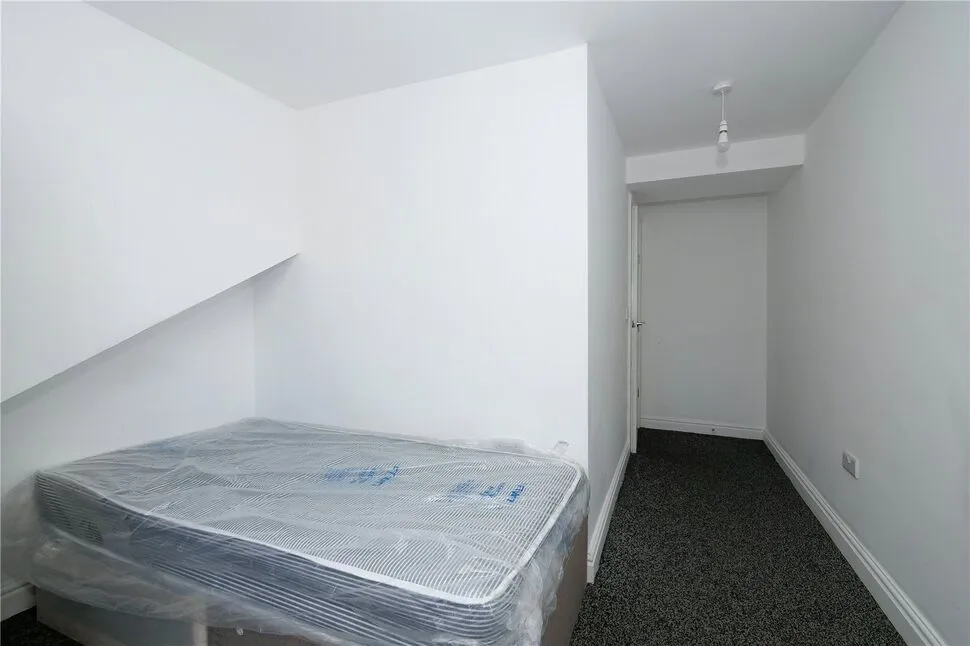 Mannheim Road, Bradford, BD9, photo 11