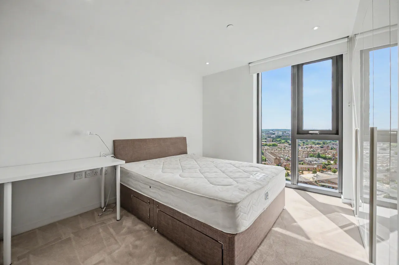Apartment 1903, One The Elephant, 1 St Gabriel Walk, London, photo 6