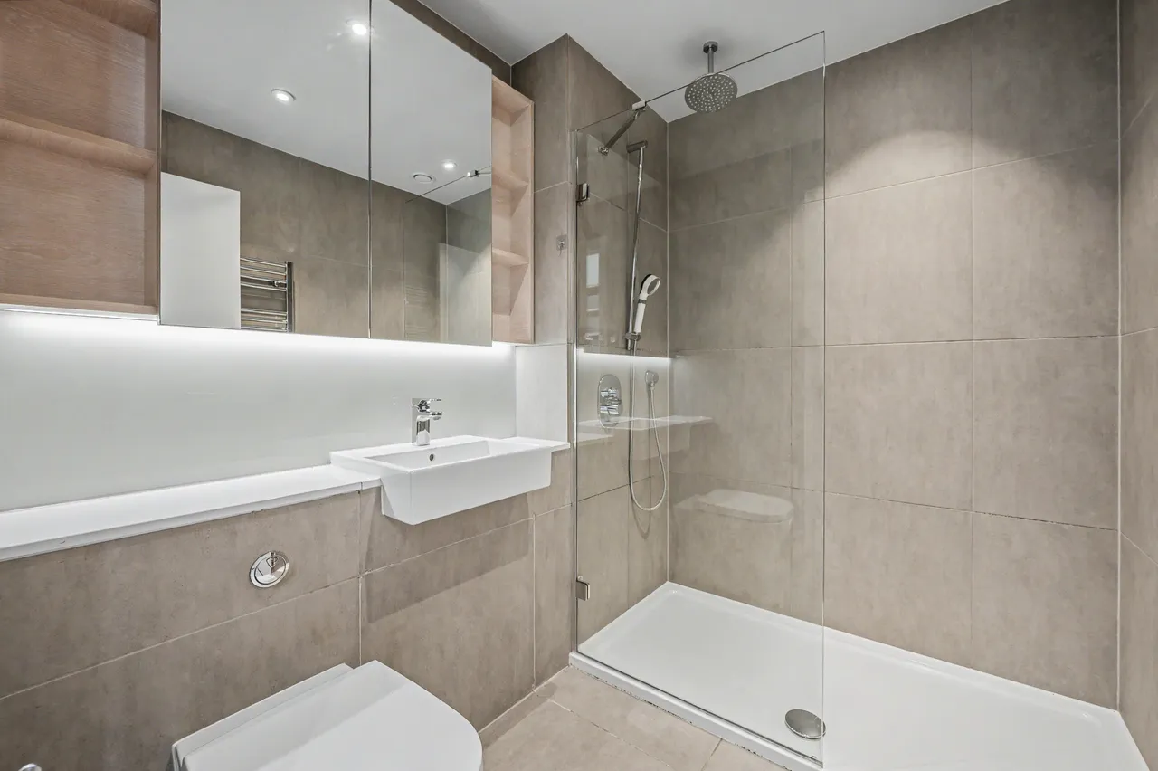 Apartment 1903, One The Elephant, 1 St Gabriel Walk, London, photo 8