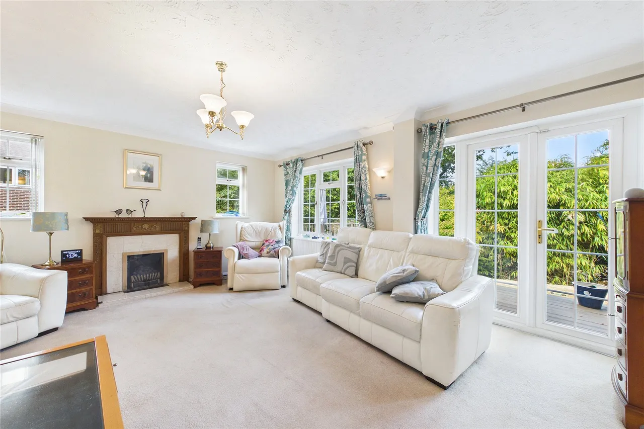 Lyndhurst Close, Horsell, GU21, photo 4