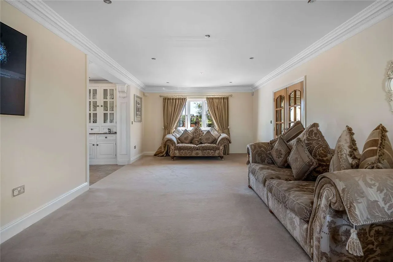 Tewkesbury Road, Twigworth, GL2, photo 5