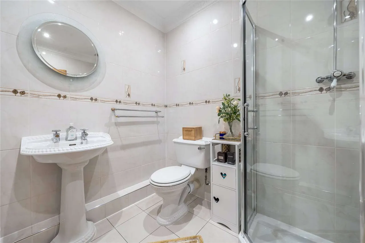 Tewkesbury Road, Twigworth, GL2, photo 13