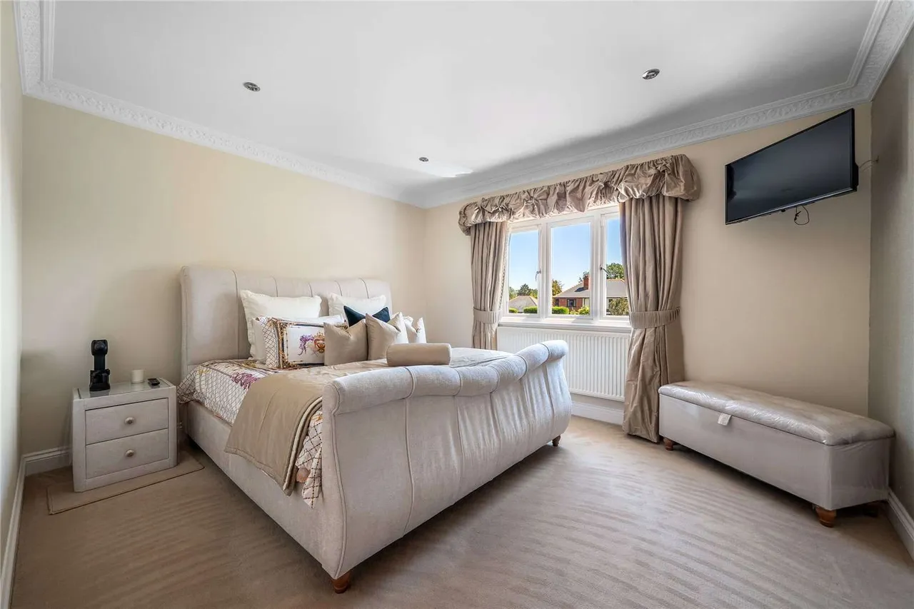 Tewkesbury Road, Twigworth, GL2, photo 9