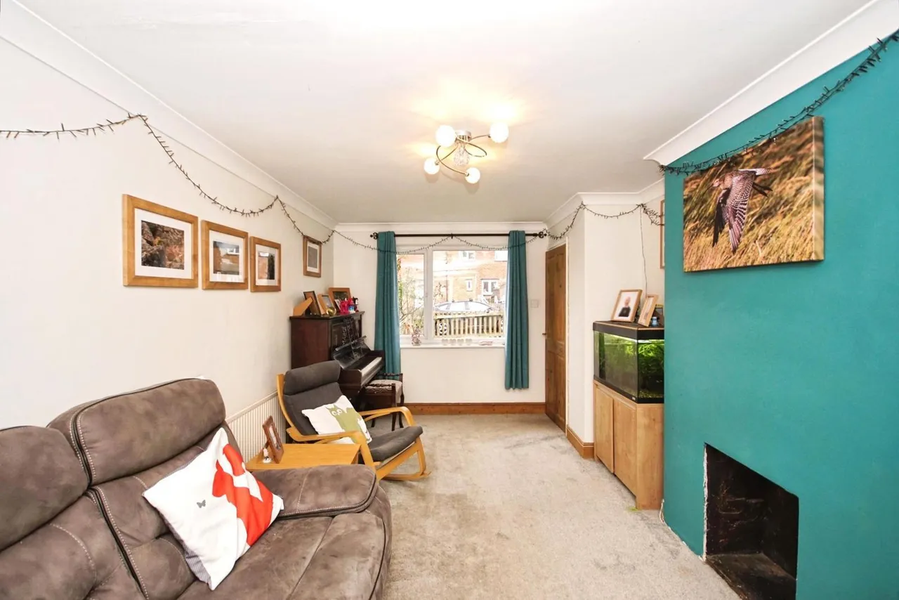 Frederick Thomas Road, Dursley, GL11, photo 4
