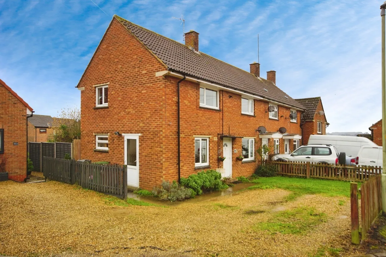 3 bed house for sale, Frederick Thomas Road, Dursley, GL11