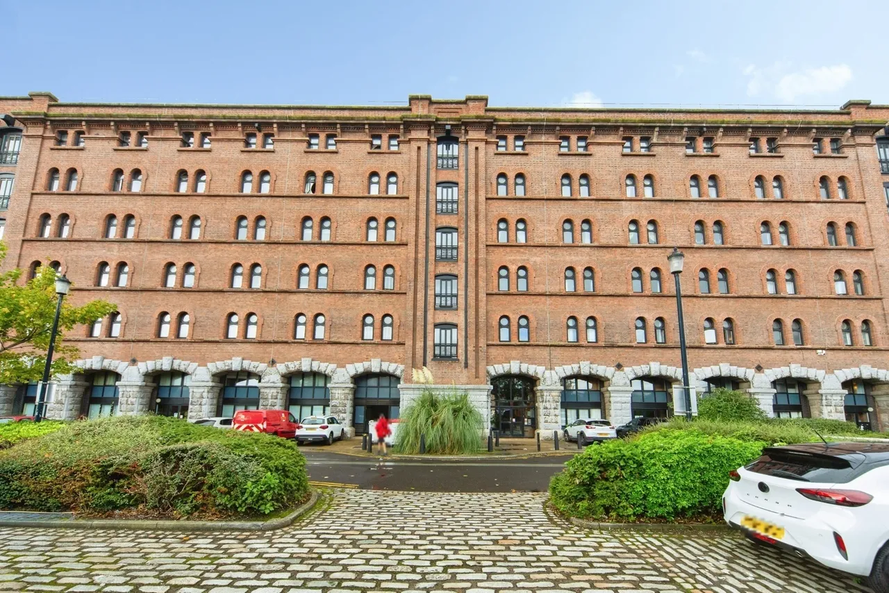 2 bed flat for sale, Waterloo Road, Liverpool, L3
