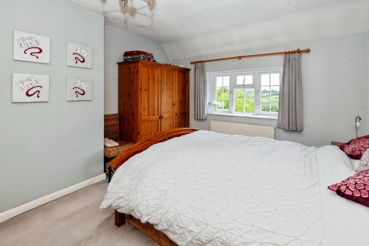 Eton Wick Road, Windsor, SL4, photo 11