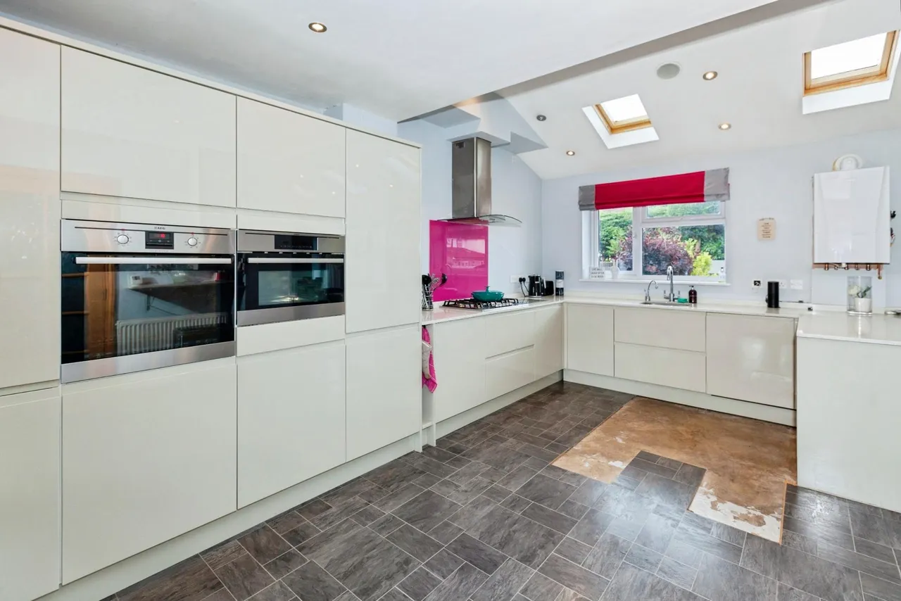 Eton Wick Road, Windsor, SL4, photo 7