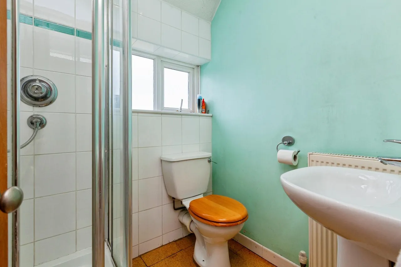 Eton Wick Road, Windsor, SL4, photo 14