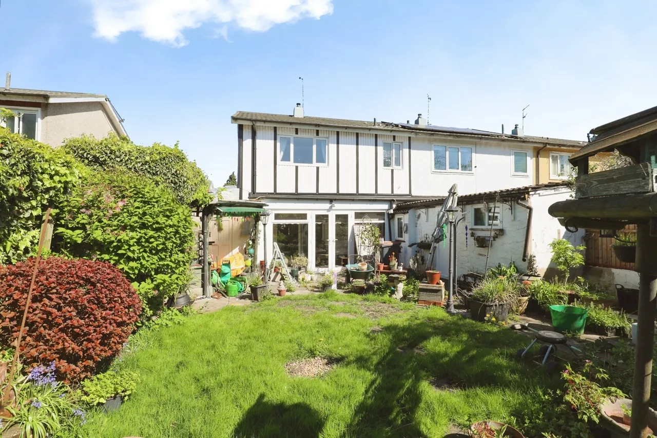 Cawthorn Avenue, Harrogate, North Yorkshire, HG2, photo 22