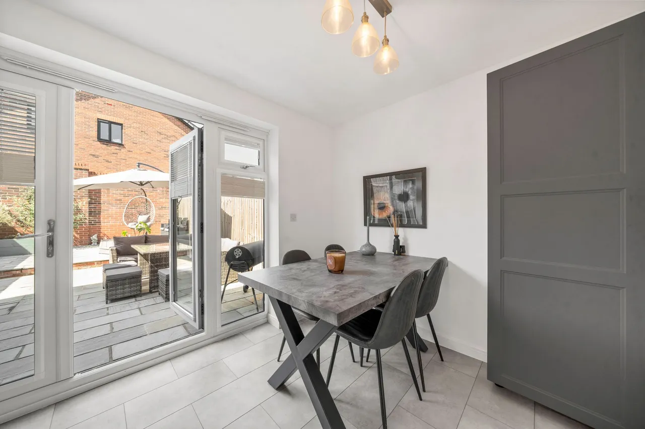 Croftdale Close, Ashton-In-Makerfield, Wigan, Wigan, WN4 0AN, photo 10