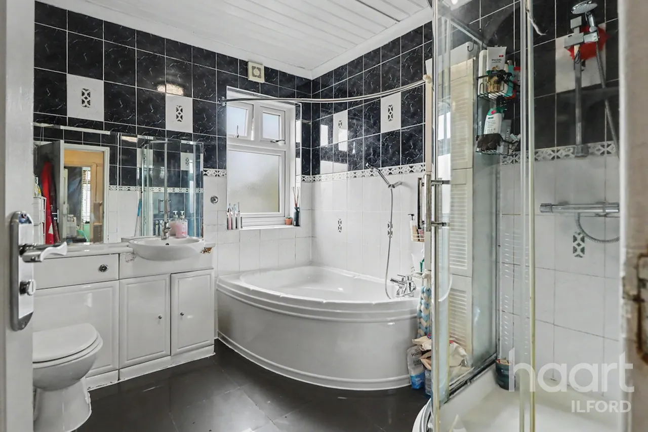 St Georges Road, Ilford, IG1, photo 26