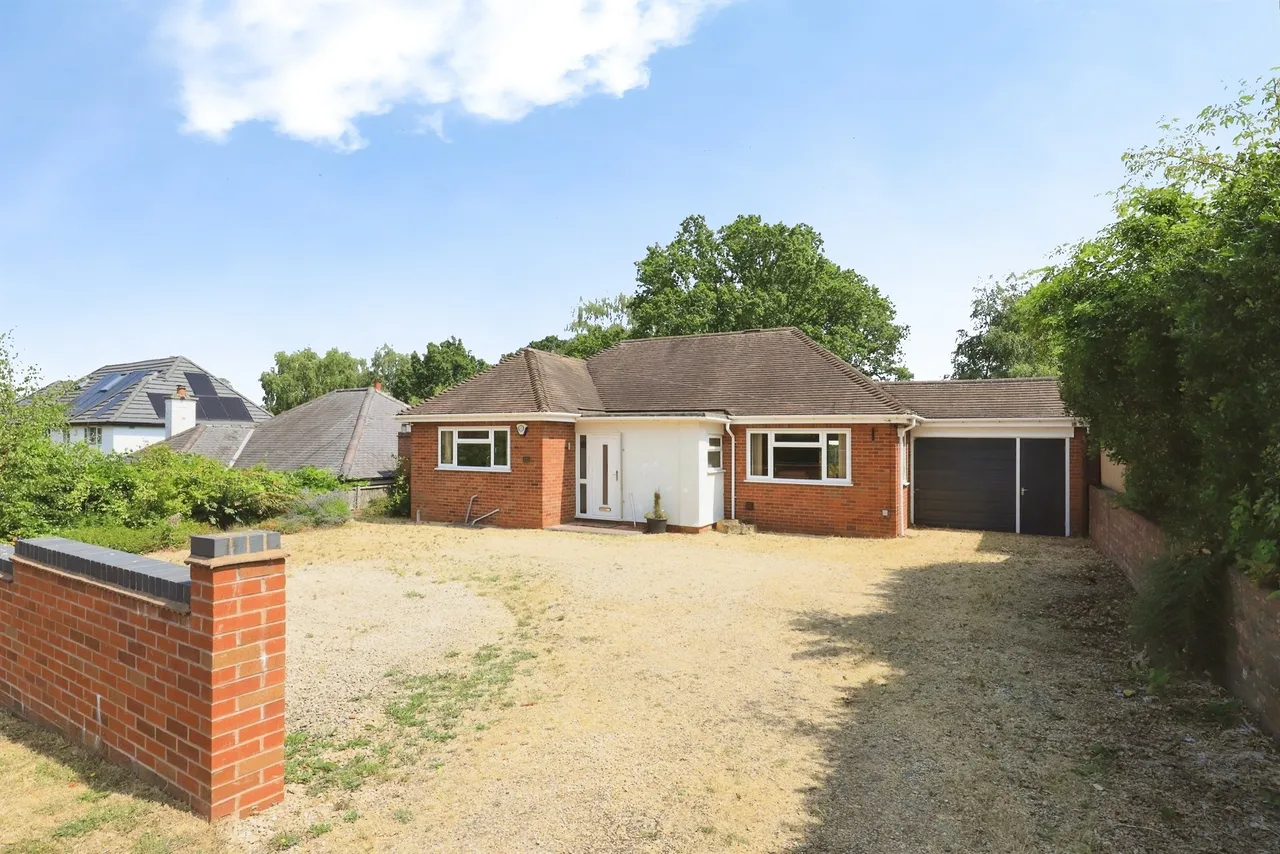 3 bed house for sale — St. Johns Avenue, Kidderminster