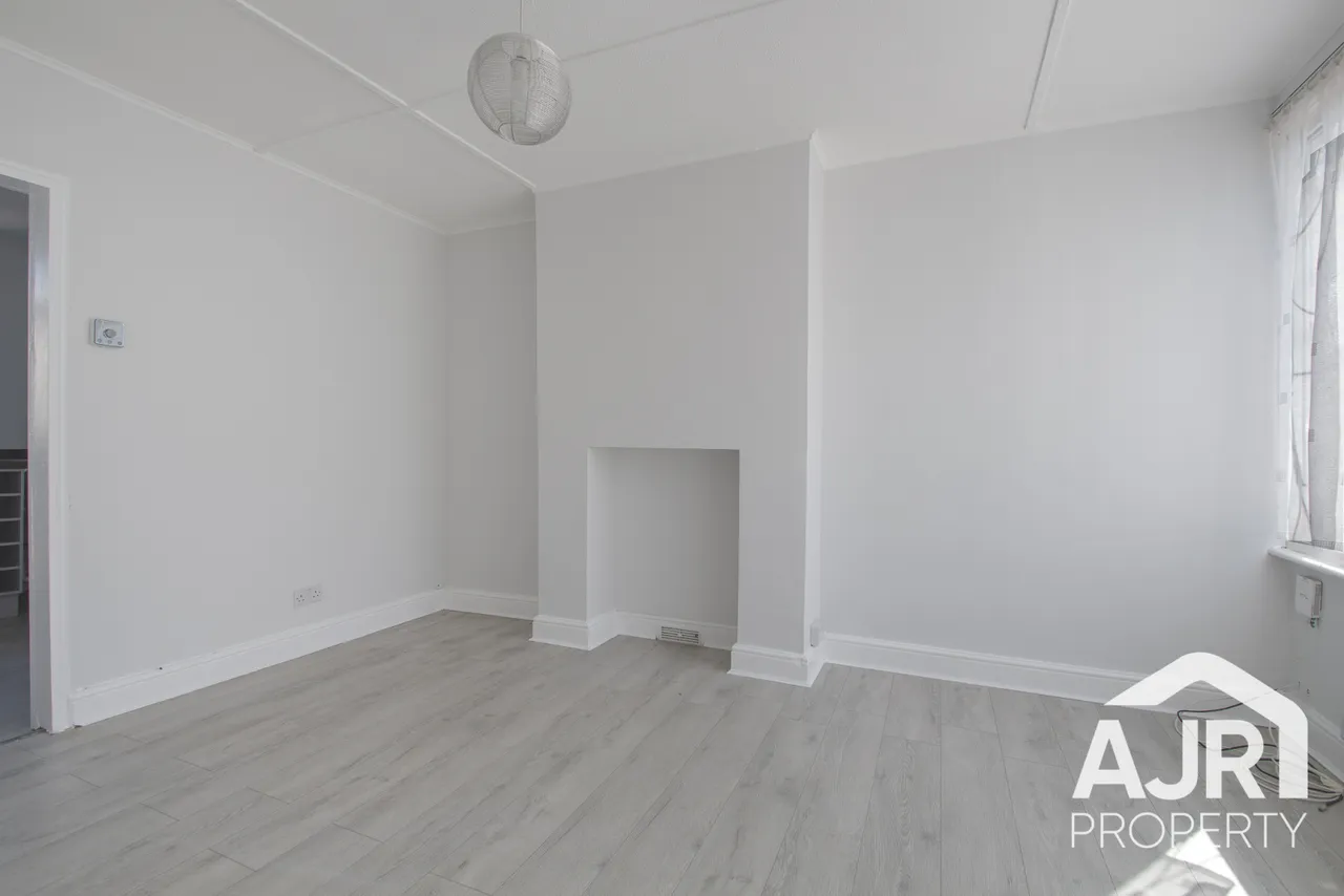 Parkside Avenue, Bexleyheath, DA7, photo 3