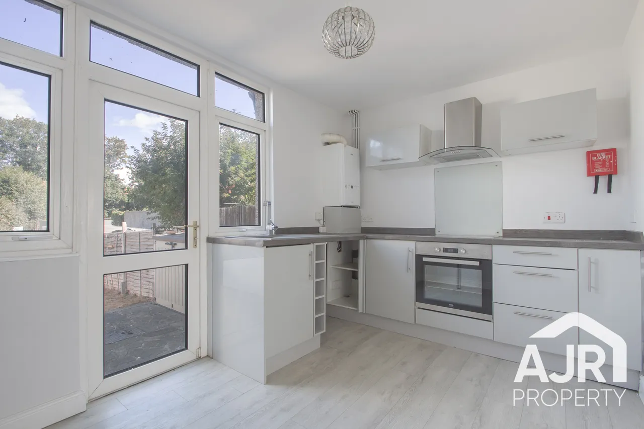 Parkside Avenue, Bexleyheath, DA7, photo 2