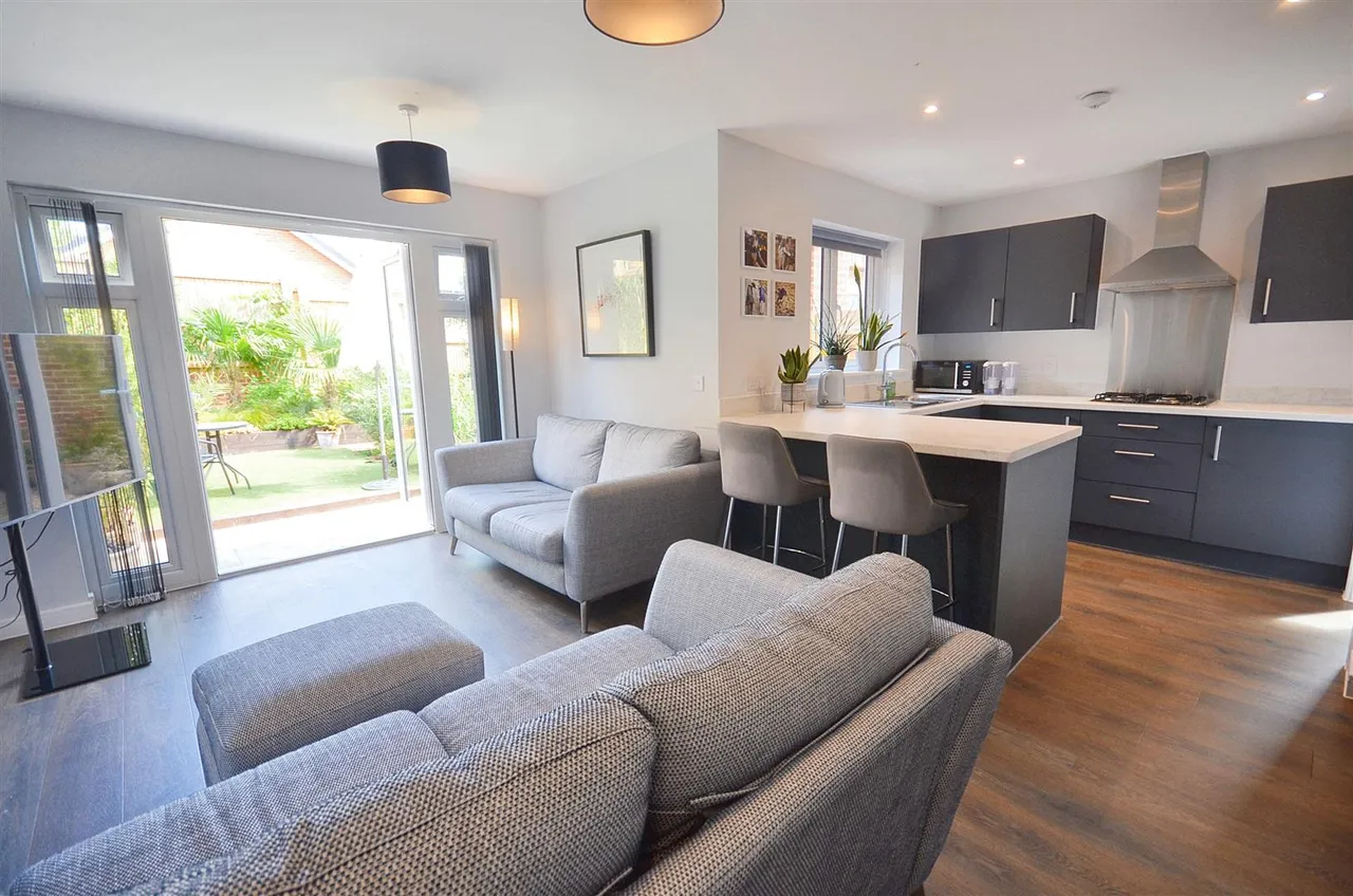 Hammer Mill Lane, Sturminster Newton, photo 2