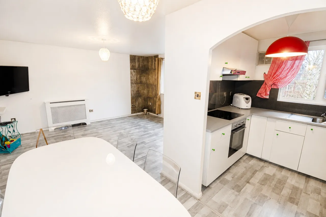 Bream Close, London, N17, photo 2