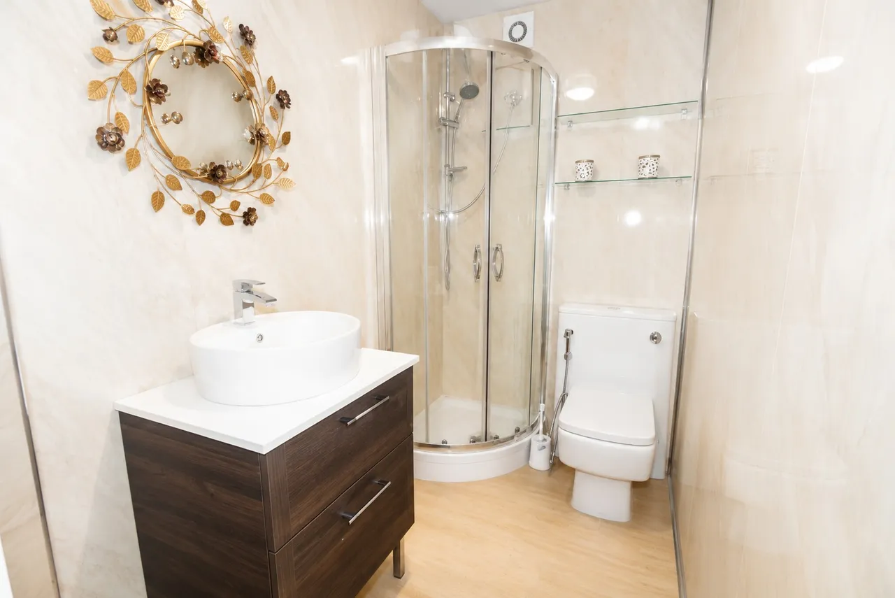Bream Close, London, N17, photo 8