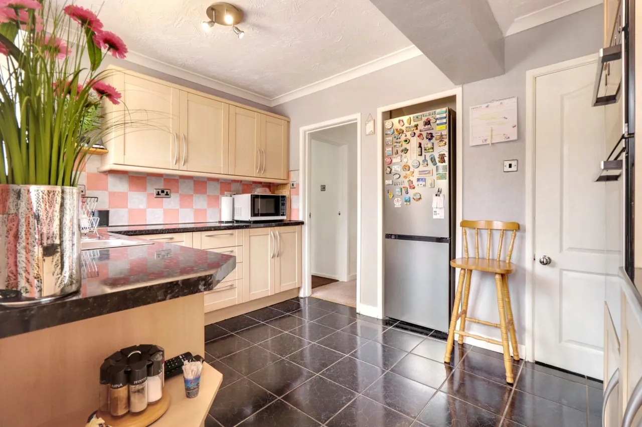 Colleton Way, Exmouth, EX8, photo 13