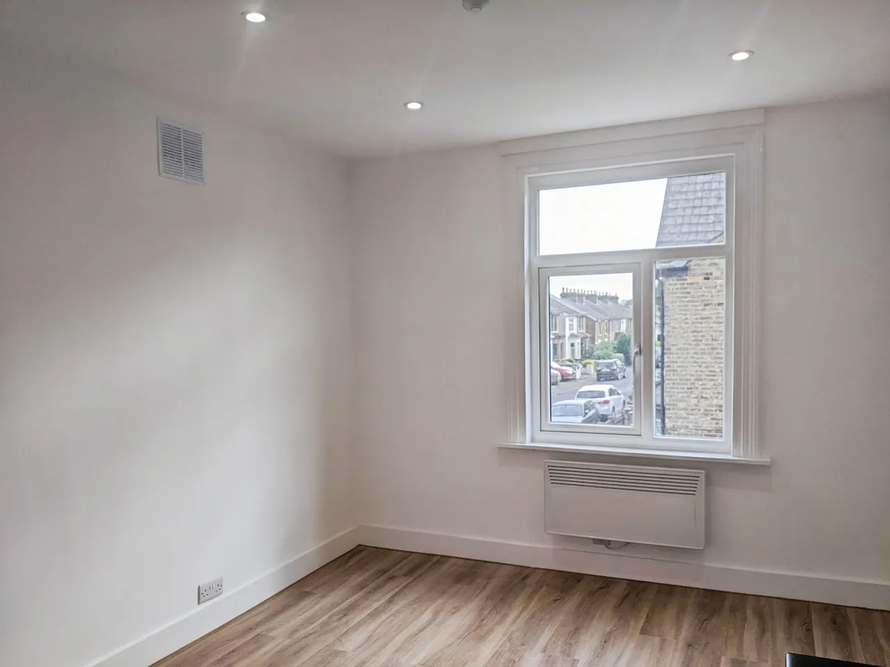 Oxford Road, Wallington, SM6, photo 2
