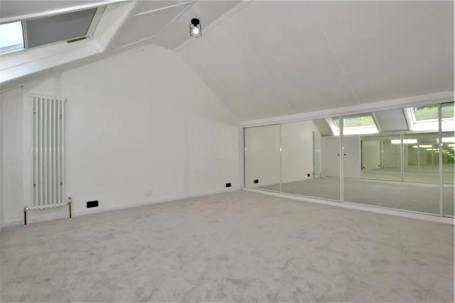Brighton Road, Purley, CR8, photo 7
