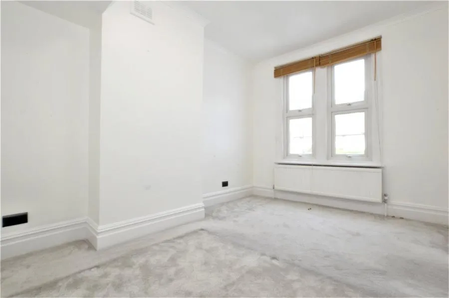 Brighton Road, Purley, CR8, photo 8