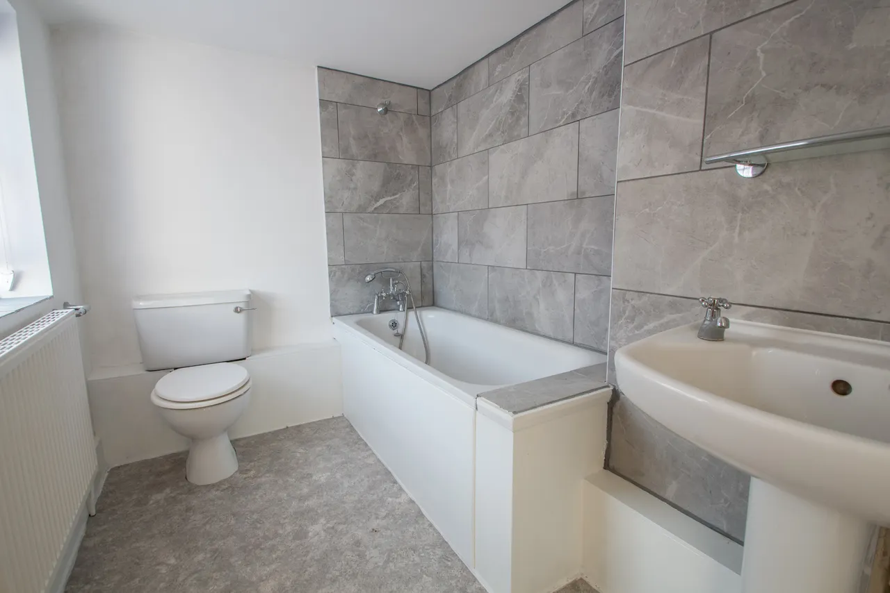 Railway Street, Northfleet, DA11, photo 9