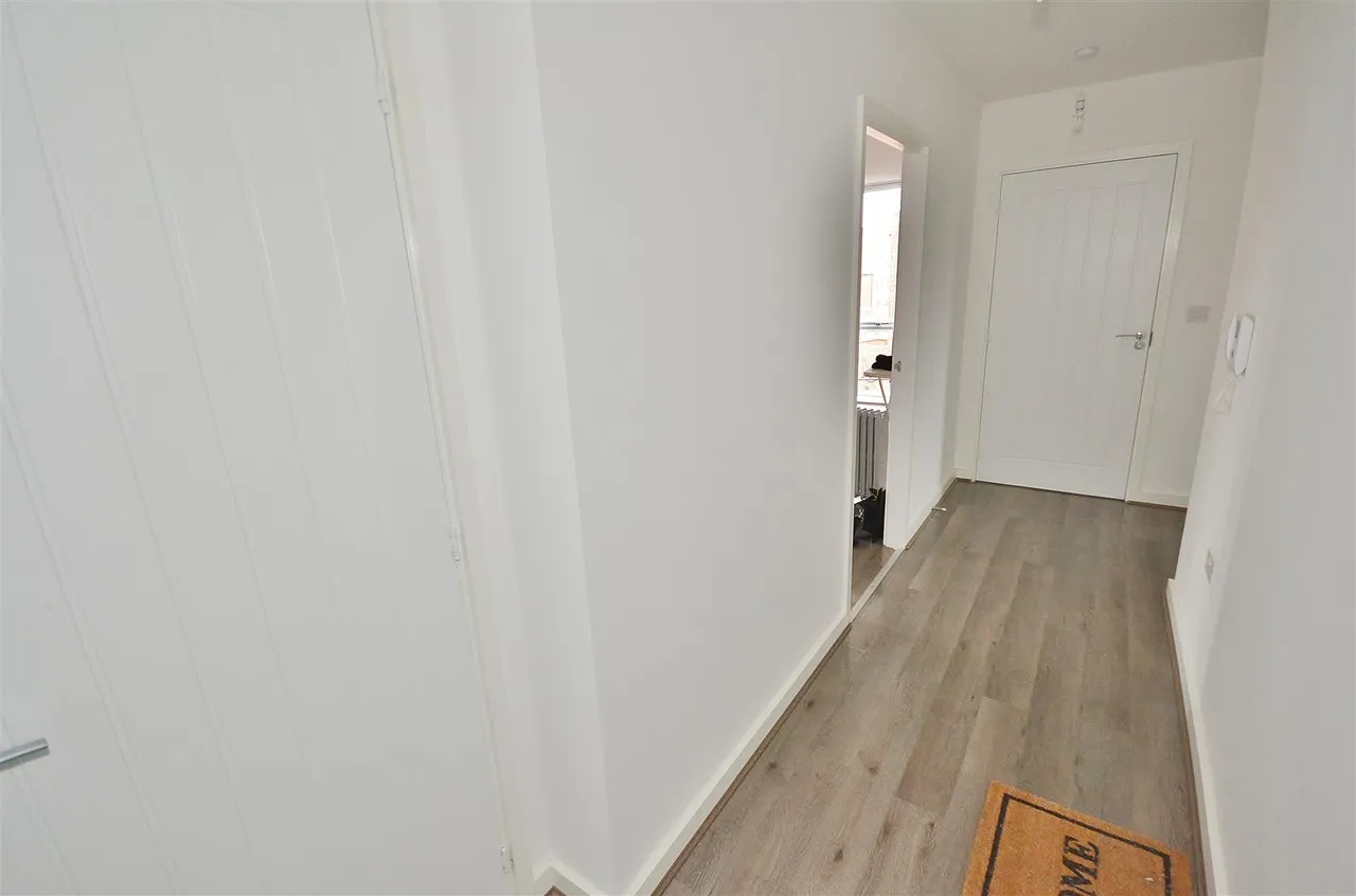 Vincent Close, Hainault, Essex, Ilford, IG62FA, photo 6